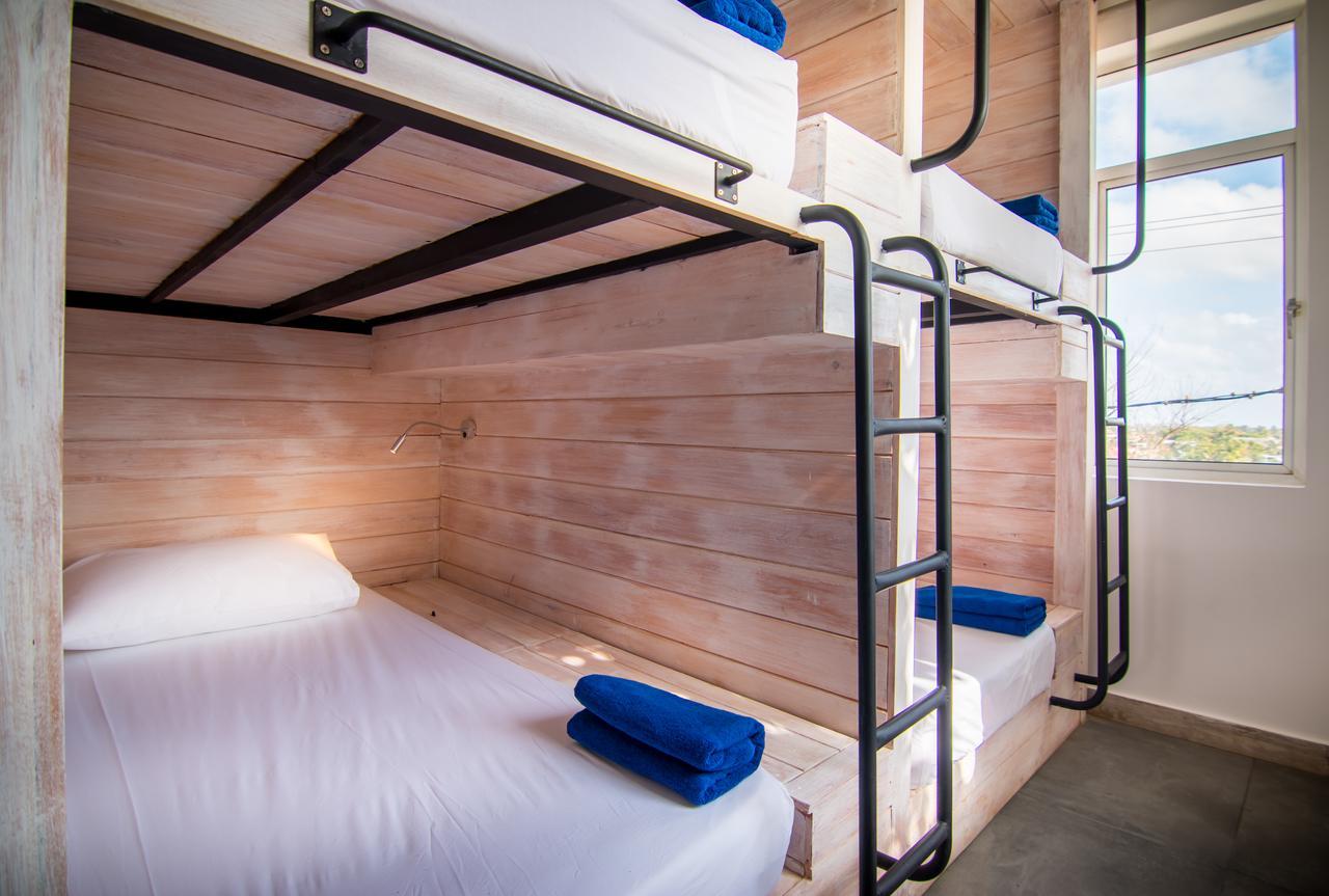 Island Hostels Mount Lavinia 마운트 라비니아 외부 사진